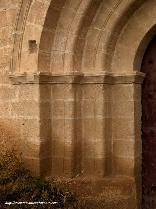 DETALLE DE LA PORTADA